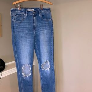 Levi’s 721 high rise skinny ripped jean